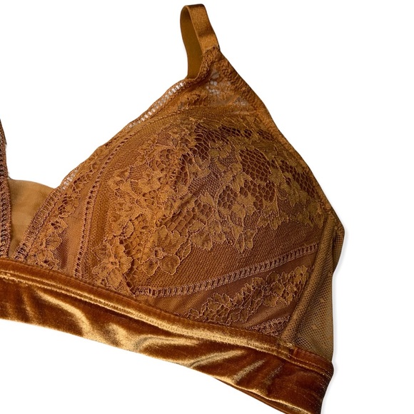 Auden Plus Size Lightly Lined Bralette - Picture 4 of 6